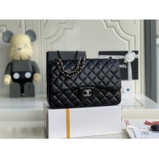 Chanel classic flap CF jumbo 30cm 2024 New