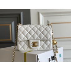 Chanel classic flap CF  18cm 2024 New