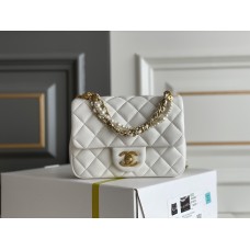 Chanel classic flap CF  17cm 2024 New