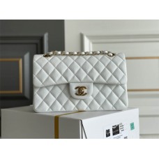 Chanel classic flap CF 23cm 2024 New