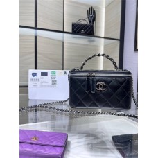 Chanel Vanity case 17cm 2024 New