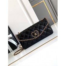 Chanel love flap bag 12.5 X 26 X 4.5 cm 2024 New