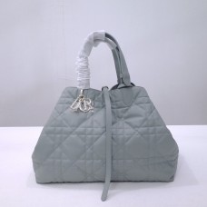 Dior Toujours  37 x 20 x 28.5cm 2025 New