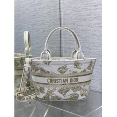 Dior Christmas bag 27*20*8cm 2025 New