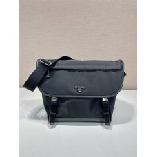 Prada  messenger bag  2VD052Alarge size  30xHight 27.5xbottom14.5cm 2025 New