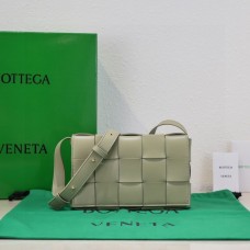 BV Bottega Veneta Cassette 23*15*5cm 2025 New