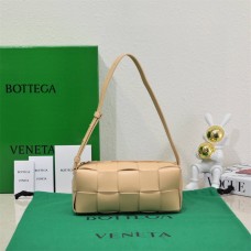 BV Bottega Veneta BRICK CASSETTE 9305  size: 23.5*10*10cm 2025 New