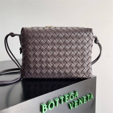 BV Bottega Veneta loop 25*18*11cm  style: 680256 2025 New