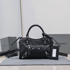 Balenciaga  Le Cagole lambskin 24 cm 2025 New