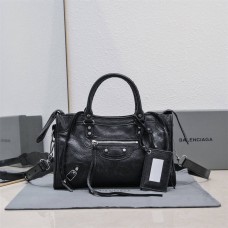 Balenciaga  Le Cagole lambskin 30 cm 2025 New