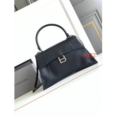 Balenciaga Hourglass soft 37.0 x 23.8 x 13.9cm 2025 New