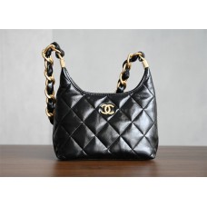 Chanel hobo bonaudo lambskin 22.5x19.5.8.5cm 2025 new 