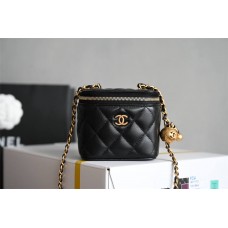 Chanel Vanity case mini 11x8.5x7cm 2025 new 