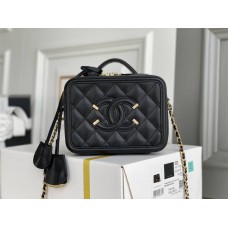 Chanel Vanity case 17x14x8cm 2025 new 