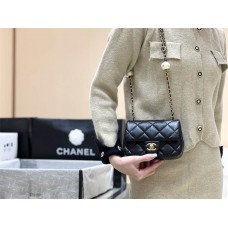 Chanel Mini flap bag, Lambskin, imitation pearls & gold metal AS4868 Size 11.5*17*5cm 2025 new 