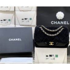 Chanel Flap bag, Shearling lambskin & gold-tone metal AS514900 Size 16*23.5*7.5cm 2025 new 