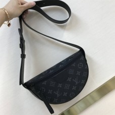 Louis Vuitton MOON CROSSBODY  M23835  size：24.5x16x4.5cm 2025 new 