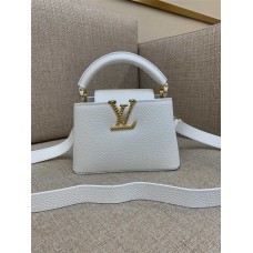 Louis Vuitton M24673 Capucines size:21 x 14 x 8cm 2025 new 