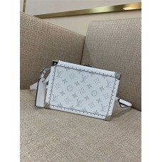 Louis Vuitton CLUTCH BOX  M11049  size：24x16.5x8cm 2025 new 