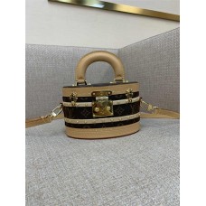 Louis Vuitton  M24843   Ellis  size:19.5 x 12 x 11.5cm 2025 new 