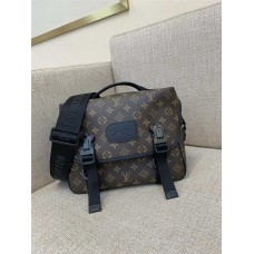 Louis Vuitton TRAIL M46972  size：31x22x11cm 2025 new 