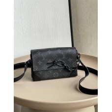 Louis Vuitton STEAMER M81783 size：18x11x6.5cm 2025 new 