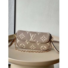 Louis Vuitton WALLET ON CHAIN IVY  M82210   size：23.5x12x4.3cm 2025 new 