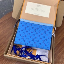 Louis Vuitton M30761 POCHETTE VOYAGE  27.0x 21.0x 3.0 cm 2025 new 