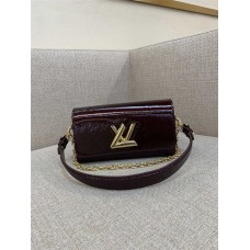 Louis Vuitton TWIST WEST M25336  size：25x12x7cm 2025 new 