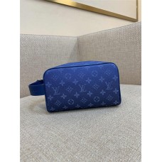 Louis Vuitton LOCKER DOPP KIT M11559 size：23x13x12cm 2025 new 