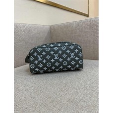 Louis Vuitton DOPP KIT M12651   size：28x15x16.5cm 2025 new 