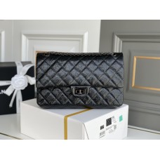 Chanel Classic Flap Bag in 2.55 Diamond Pattern So Black, Large 28, All Black, Lambskin Leather, Padded Leather, Hass Factory Leather, Dimensions: 28x20x8cm.