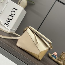 Loewe Puzzle Light Yellow Small 18 Model: L062312, L10173 Size: 18x12.5x8cm