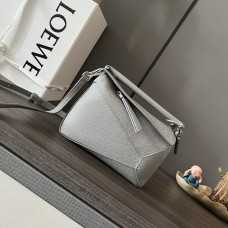 Loewe Puzzle Grey Small 18 Model: L062312, L10173 Size: 18x12.5x8cm