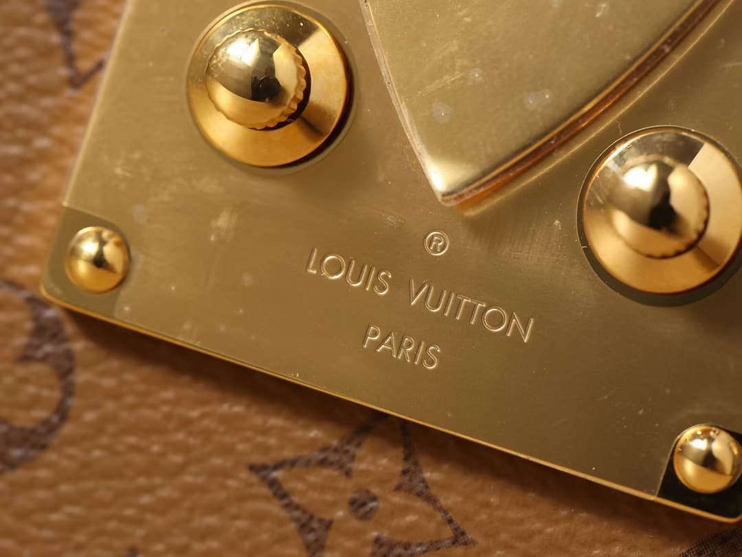 New Louis Vuitton Scott Box - - Chic Beirut شيك بيروت
